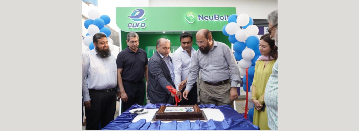 LUMS Spin-off, Neubolt Energy Services and Euro Oil Collaborate for ‘Battery-Swapping Station’ for Rikshaws